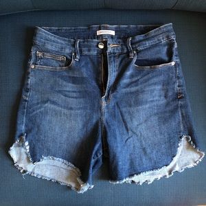 Good American denim cut off shorts